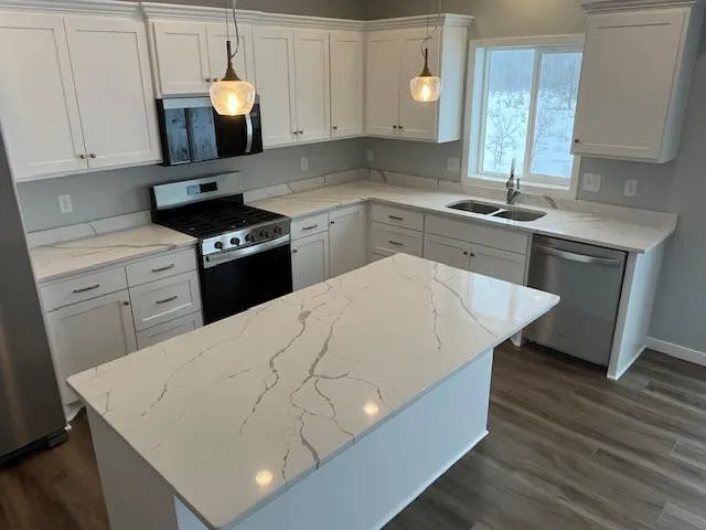 $410,000 | 977 45th Avenue Northeast, St. Cloud, MN 56304