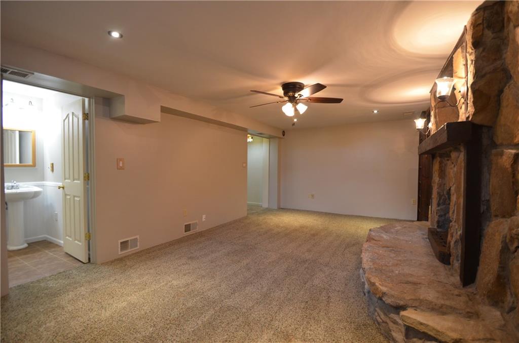 141 Youkers Road Butler, PA 16001 - Photo 21 of 25 Neutral decor, ceiling fan