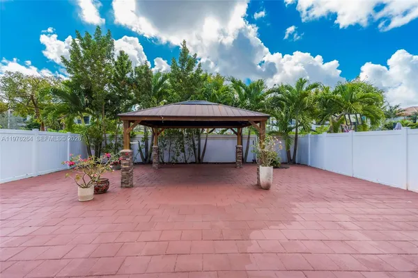 $865,000 | 3440 West 100th Terrace, Hialeah, FL 33018