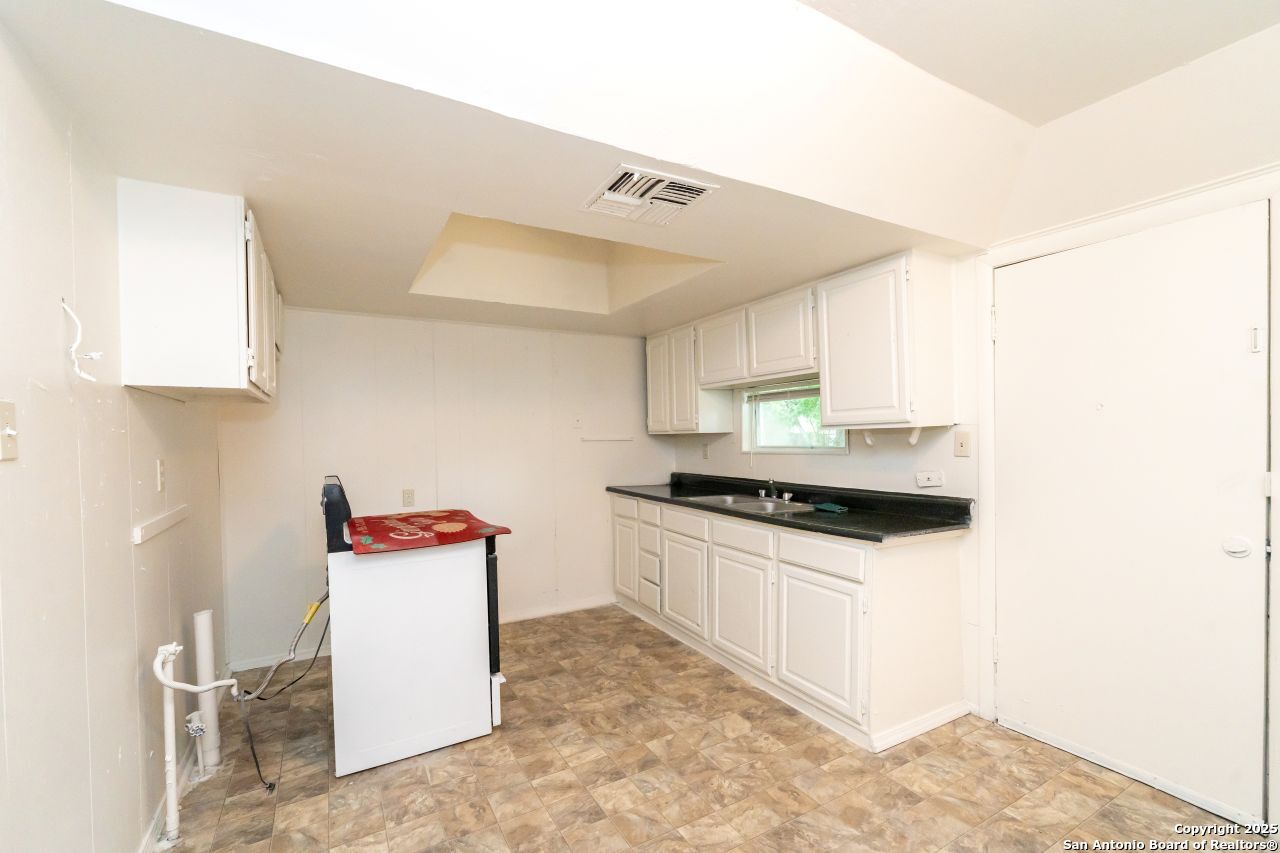 6950 Lark Haven Lane, Unit 2 San Antonio, TX 78263 - Photo 7 of 13