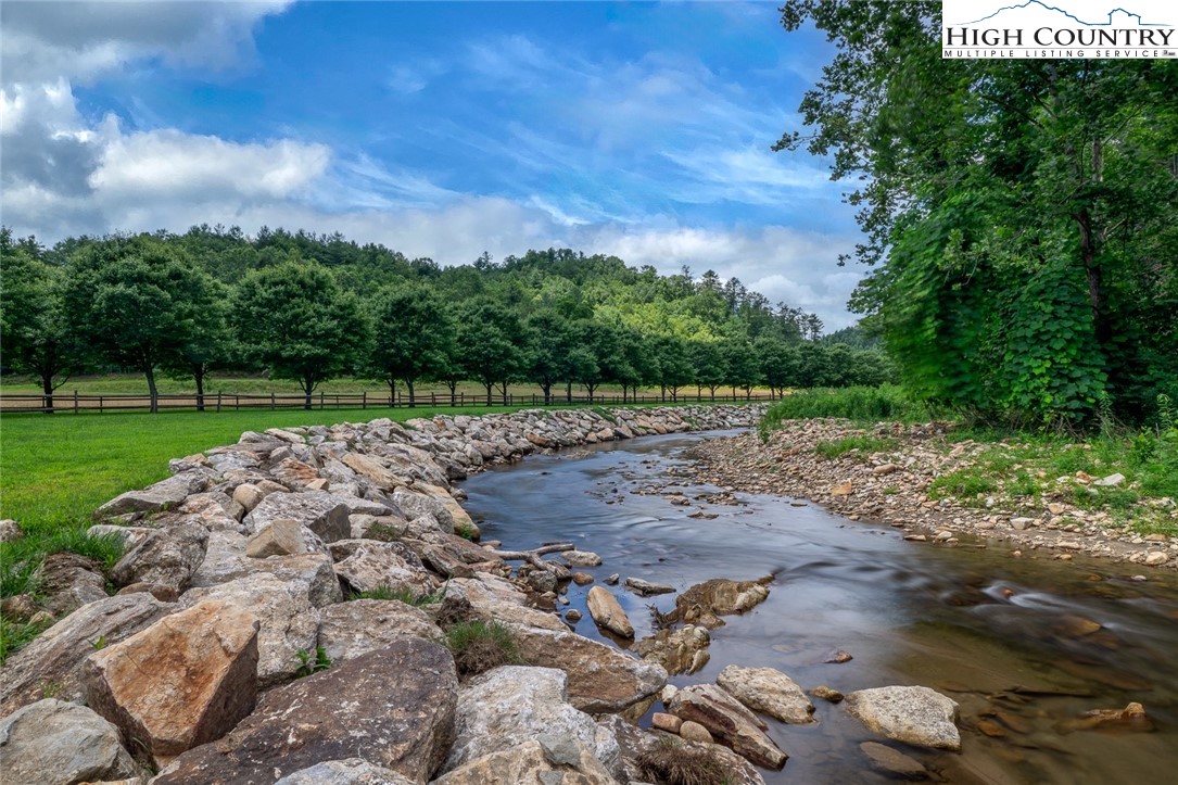 Autumn Ridge Drive Lenoir, NC 28645 - Photo 23 of 25 Gallery Image 23