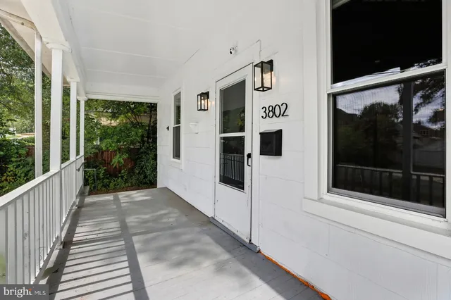 a view of a entrance door of the house