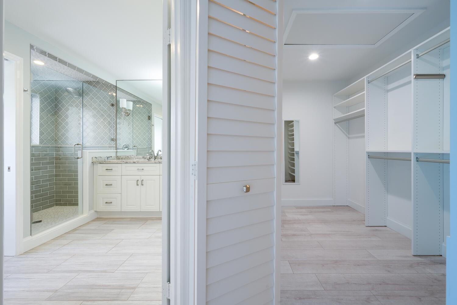 6817 Via Regina Boca Raton, FL 33433 - Photo 11 of 27 6817 Via Regina Boca Raton FL-large-019-