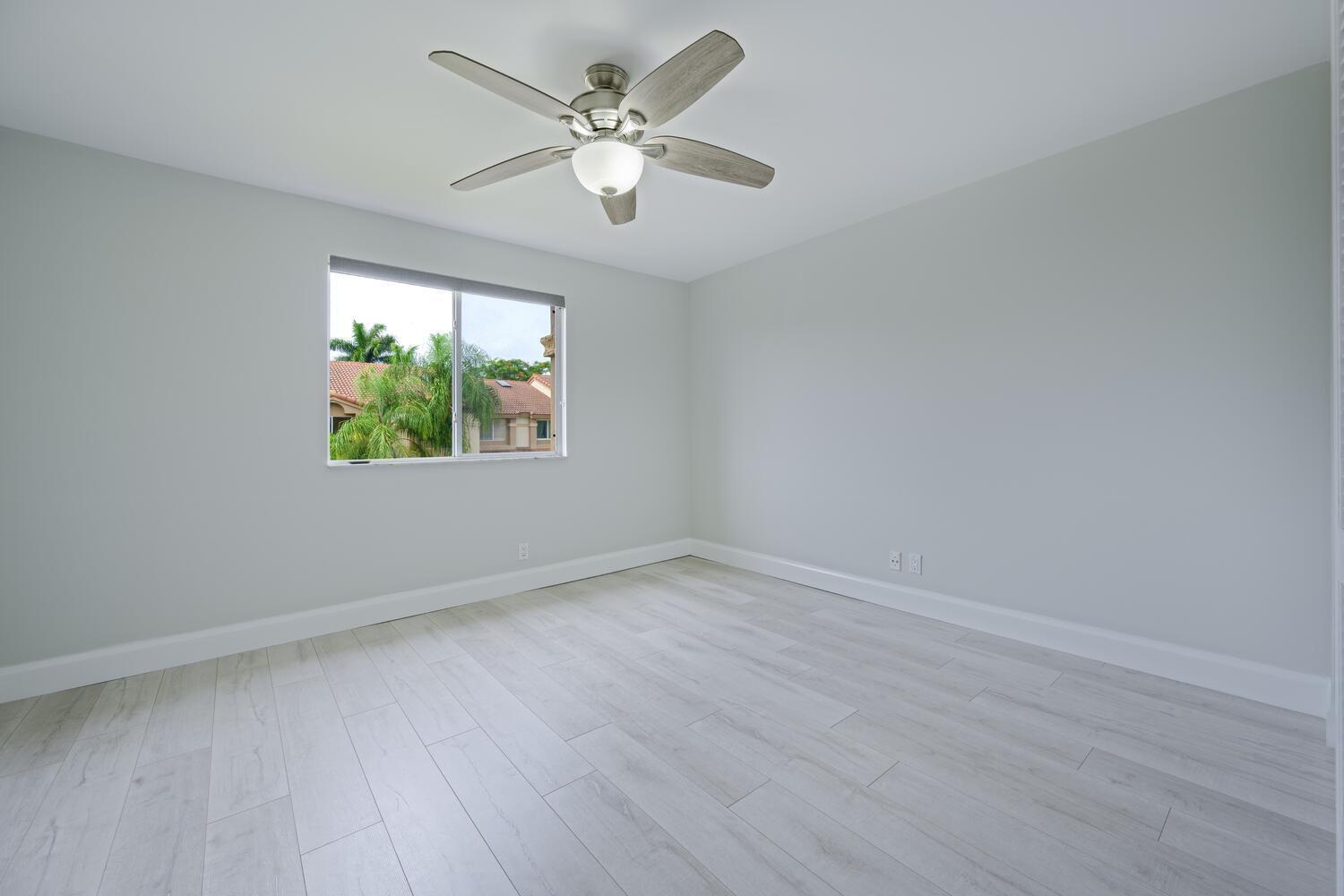 6817 Via Regina Boca Raton, FL 33433 - Photo 17 of 27 6817 Via Regina Boca Raton FL-large-015-