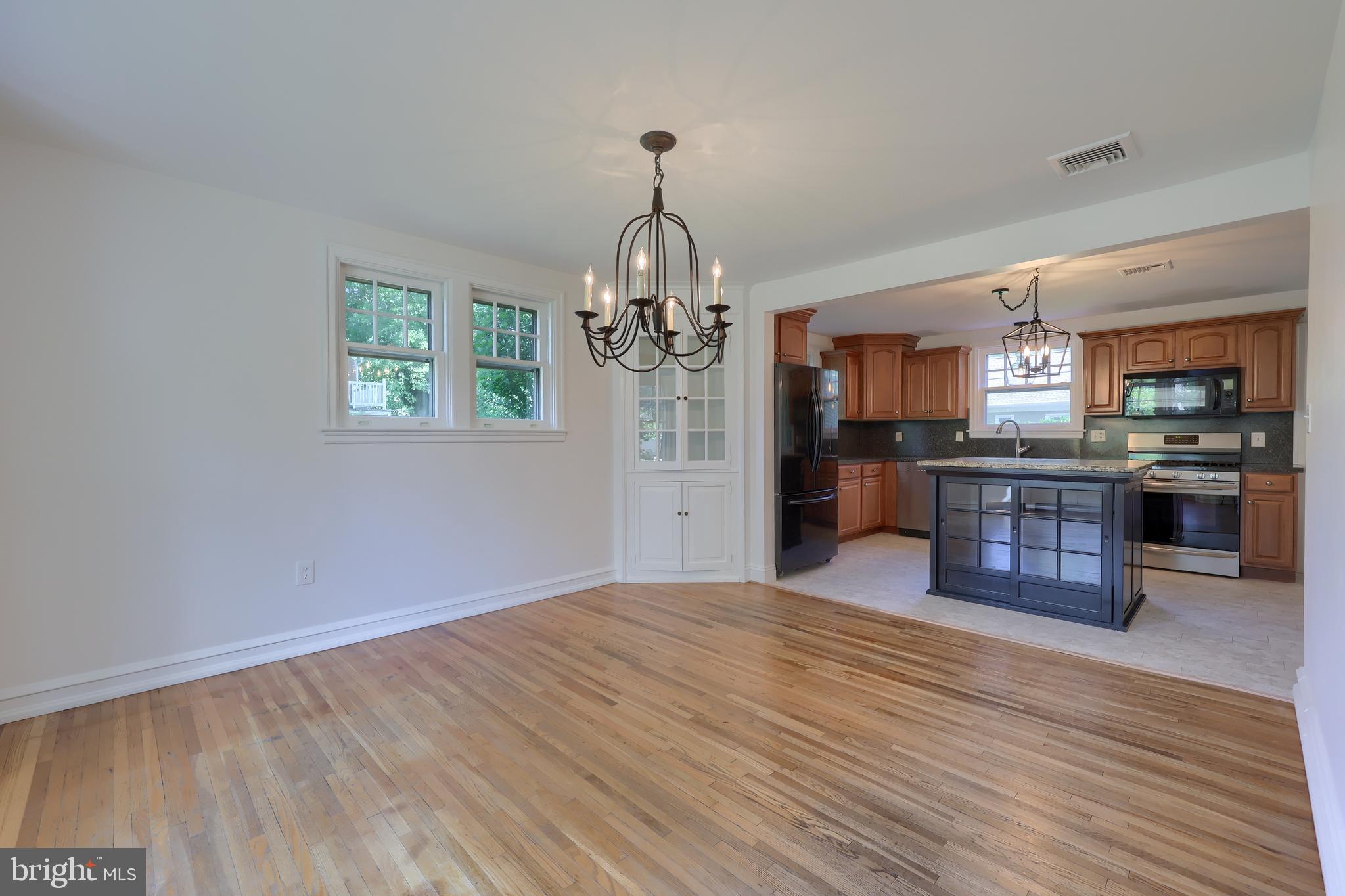 225 East Roseville Road Lancaster, PA 17601 - Photo 4 of 48 Gallery Image 4