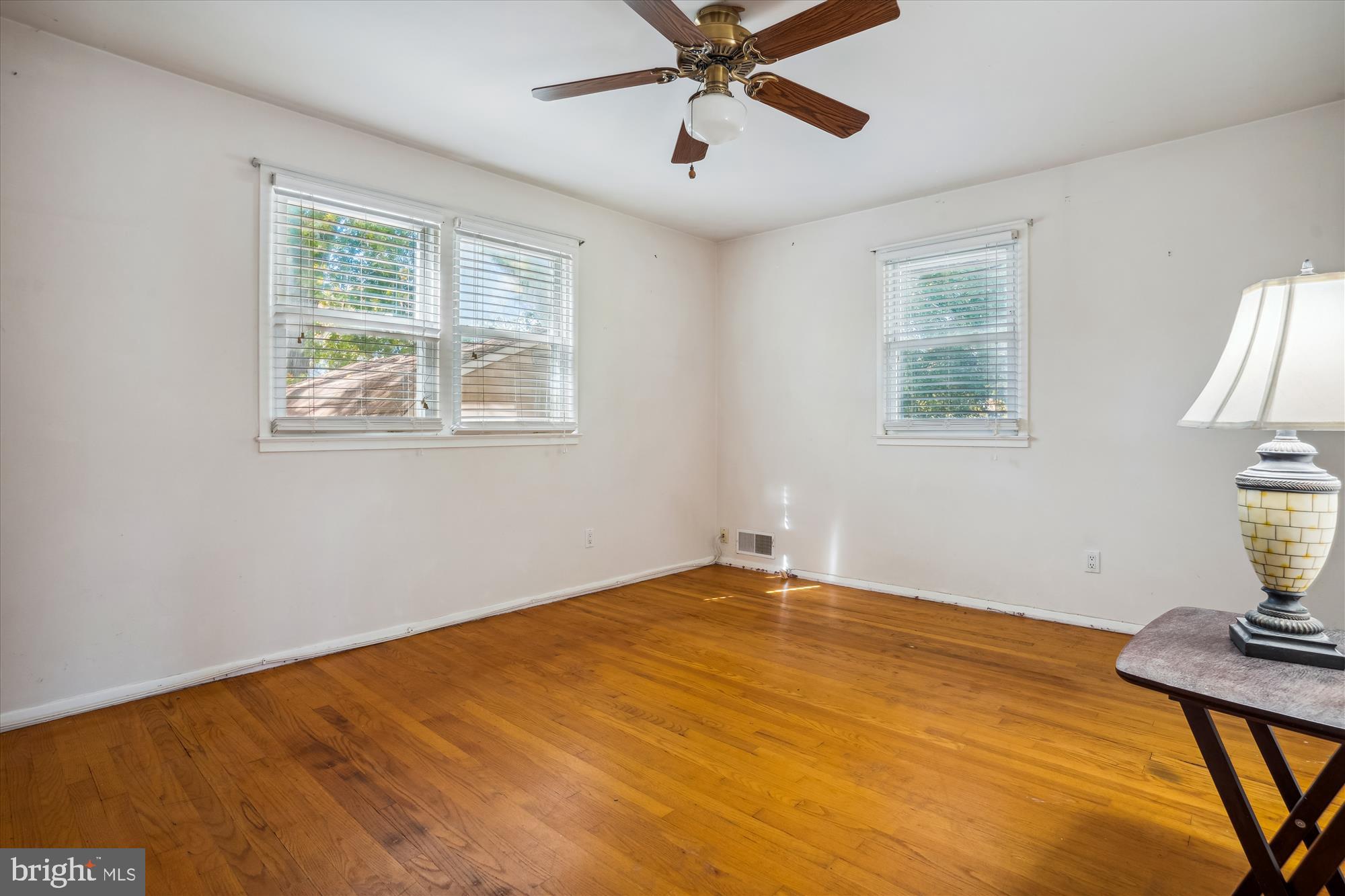5406 Nutting Drive Springfield, VA 22151 - Photo 15 of 48 Primary bedroom
