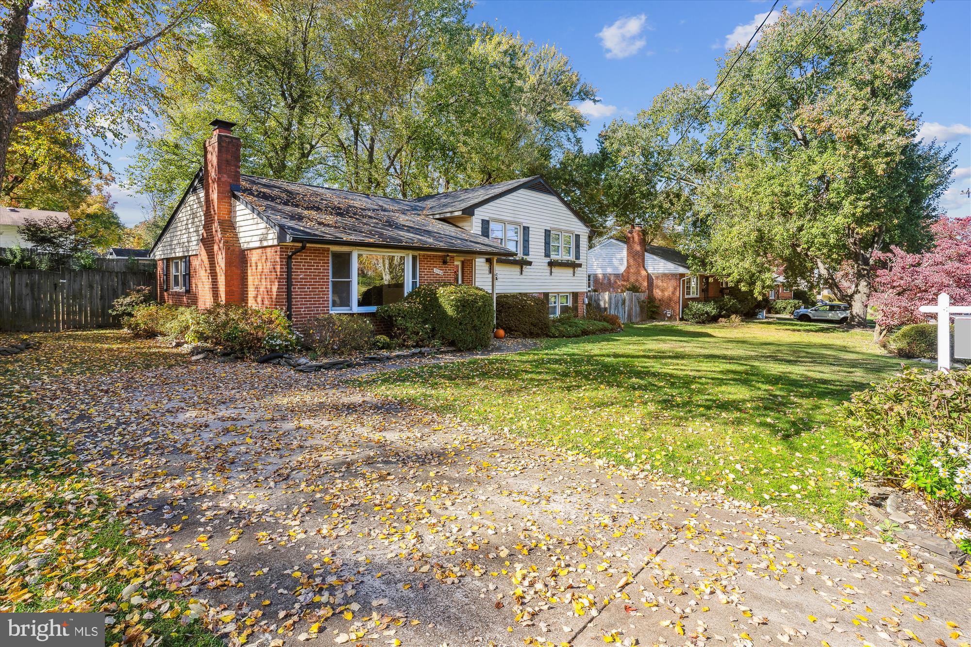 5406 Nutting Drive Springfield, VA 22151 - Photo 28 of 48 Front Yard