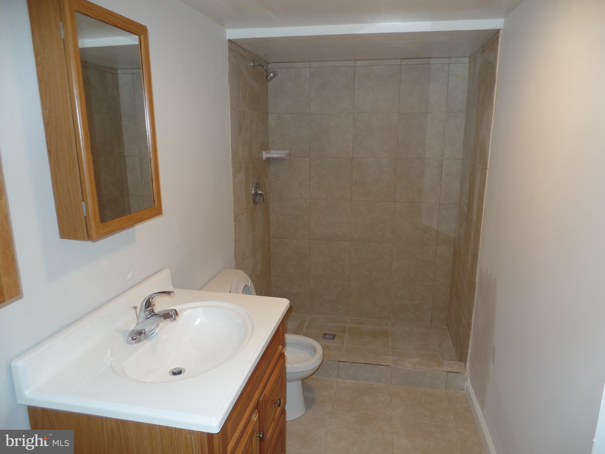 8706 Deborah Street Clinton, MD 20735 - Photo 24 of 28 New Bath Room