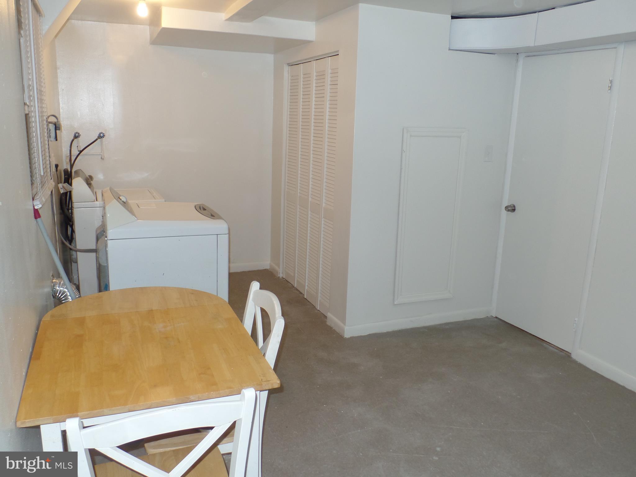 8706 Deborah Street Clinton, MD 20735 - Photo 25 of 28 lLaundry Room