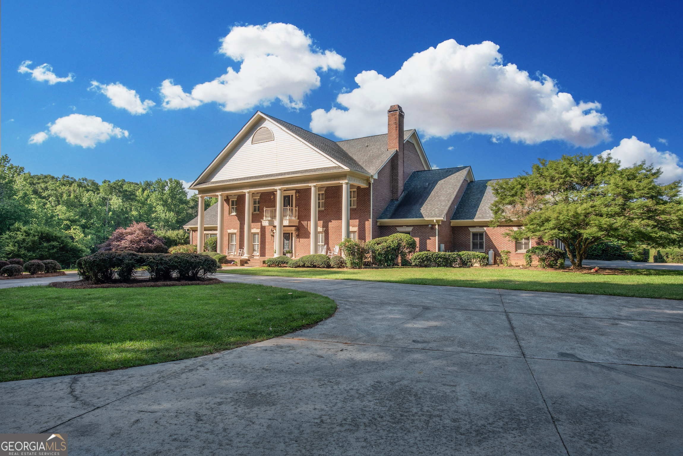 2720 Doster Road Madison, GA 30650 - Photo 11 of 60 a front view of house with yard and green space