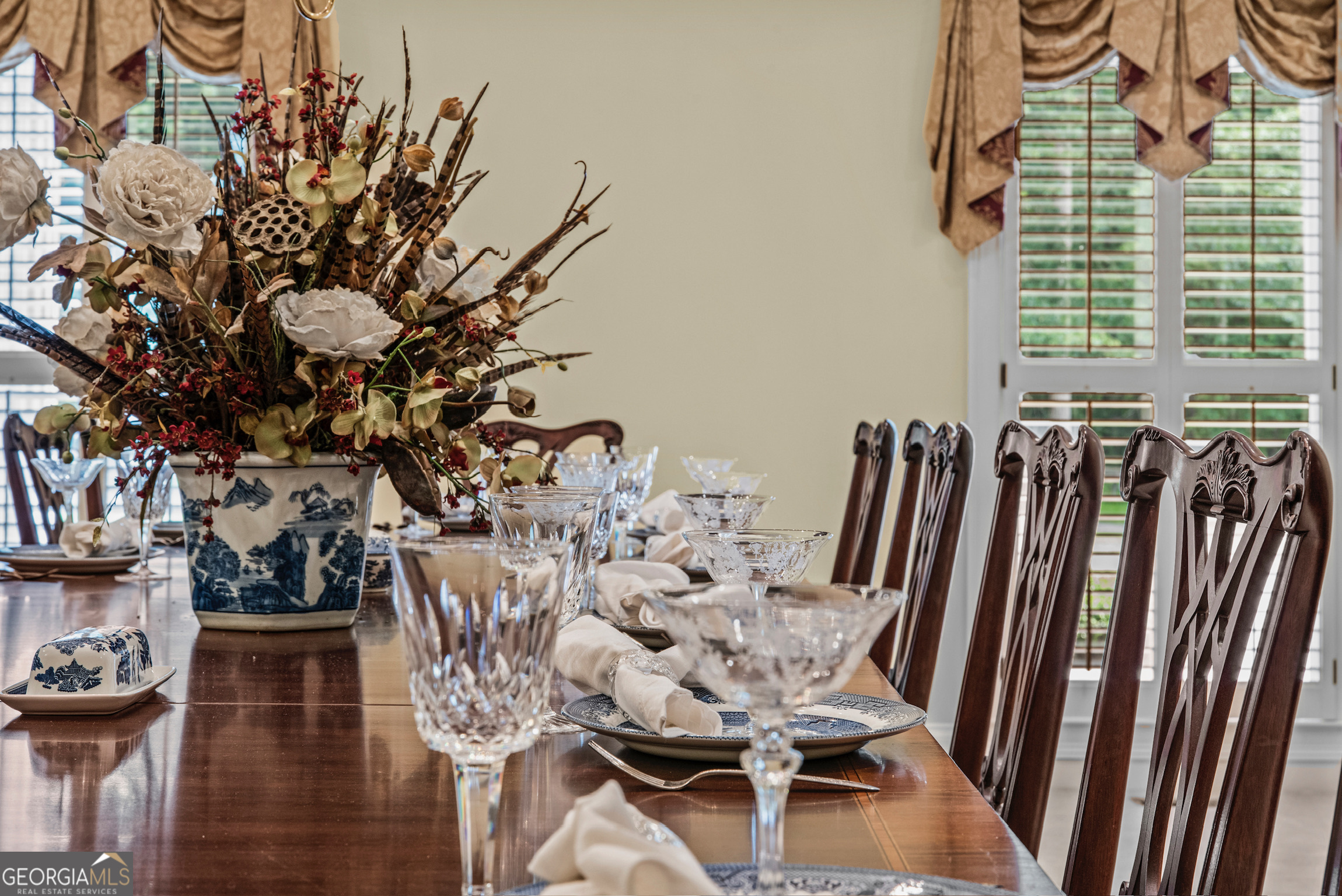 2720 Doster Road Madison, GA 30650 - Photo 15 of 60 a view of a balcony with chairs