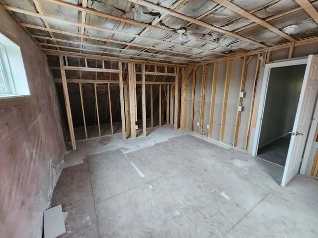 $389,900 | 1 Bedrock Drive, Unit 1, Sanford, ME 04073