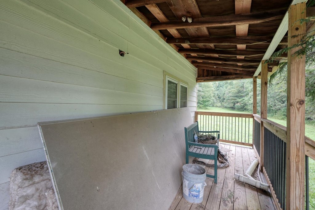 580 Emmaus Road Epworth, GA 30541 - Photo 13 of 33 a very nice looking room with a large window