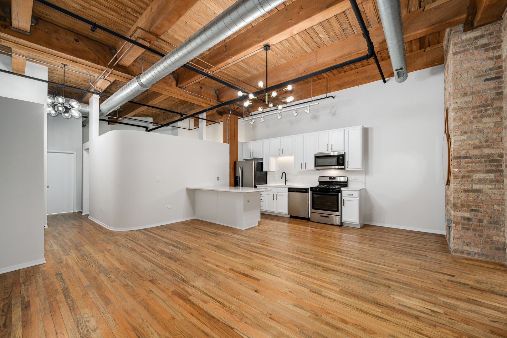 1500 West Monroe Street, Unit 310 Chicago, IL 60607 - Photo 4 of 15 Gallery Image 4