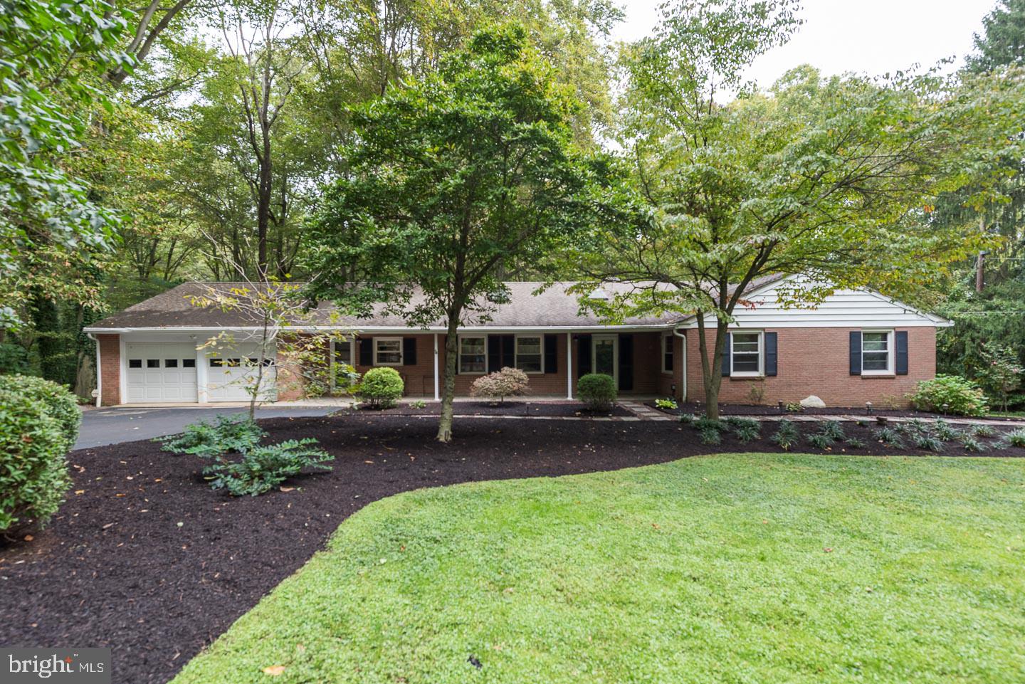 416 Hockessin Hills Road Hockessin, DE 19707 - Photo 2 of 46