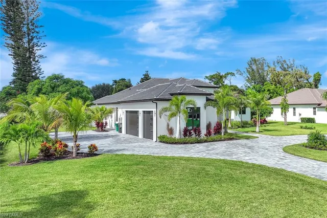 $3,499,000 | 10493 Winterview Drive, Naples, FL 34110