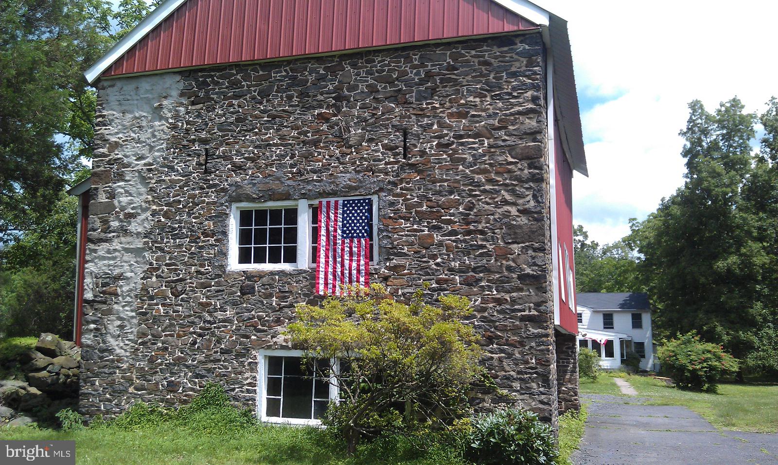 654 Harrisburg School Road Quakertown, PA 18951 - Photo 29 of 33 Gallery Image 29
