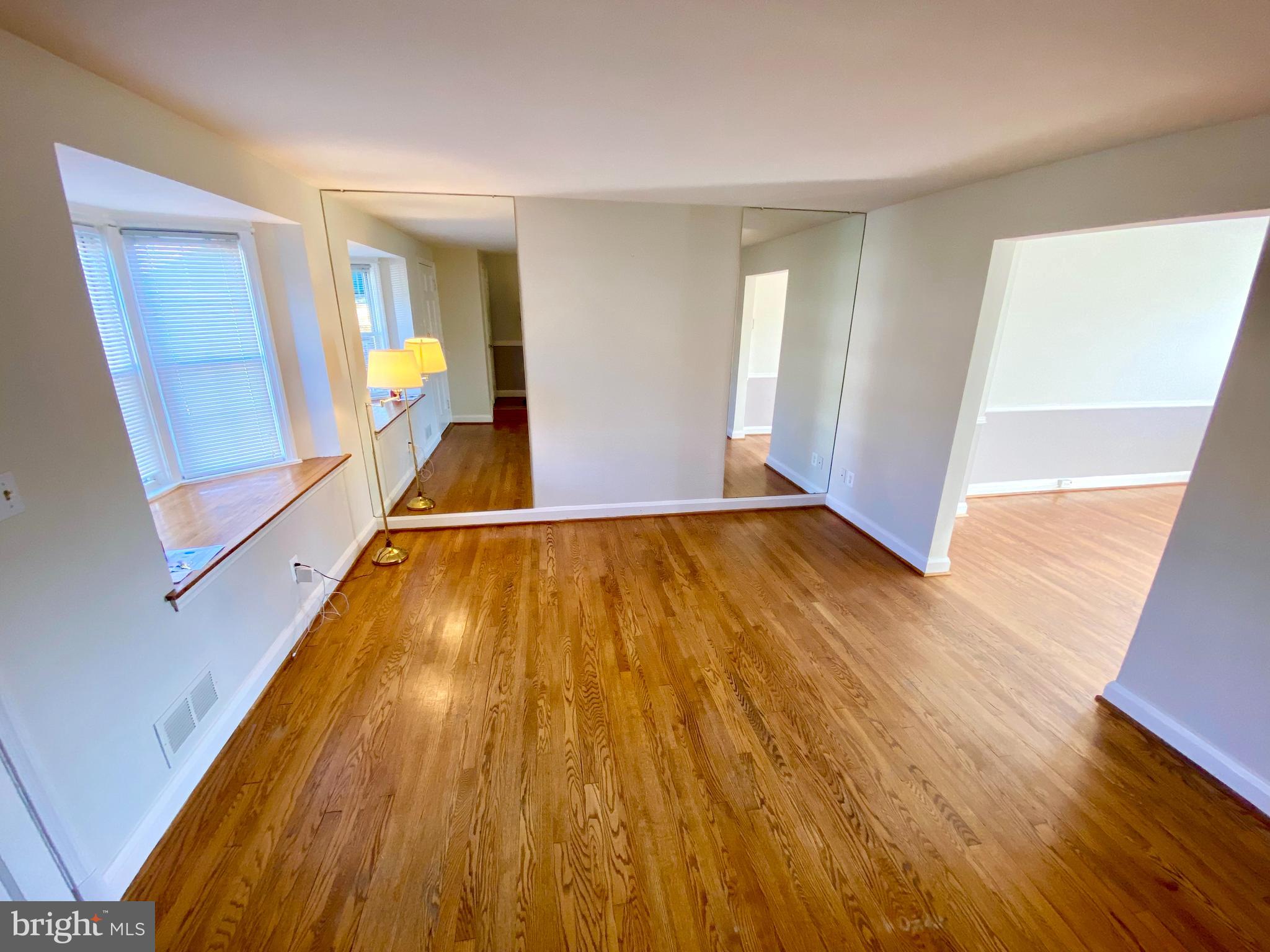 8317 Wyton Road Towson, MD 21286 - Photo 9 of 25