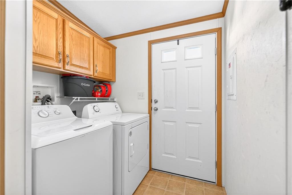 34 Jess Lane McDonald, PA 15057 - Photo 18 of 39