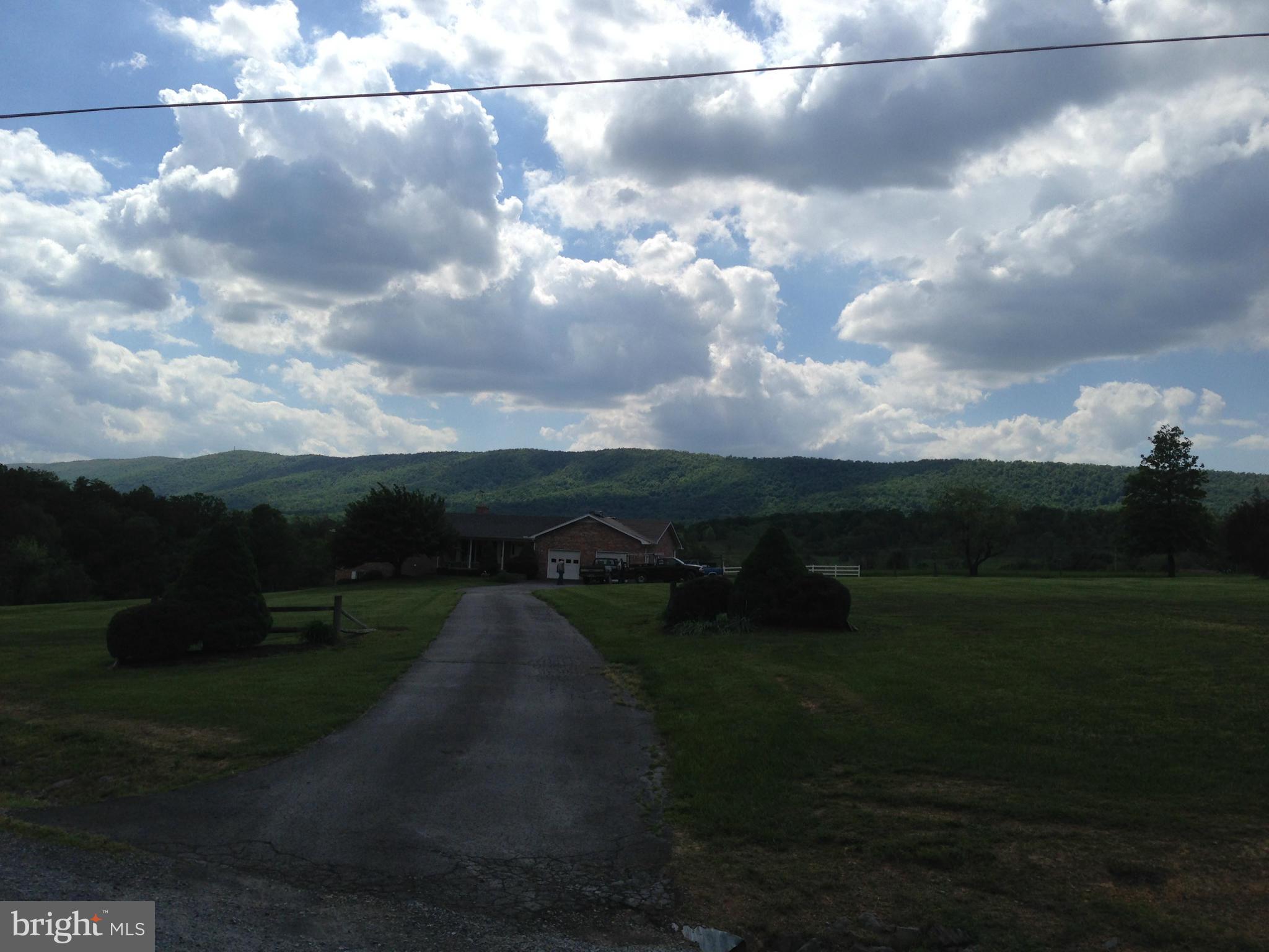199 Hanging Tree Road Winchester, VA 22603 - Photo 5 of 26 180 Degree Mountain Views