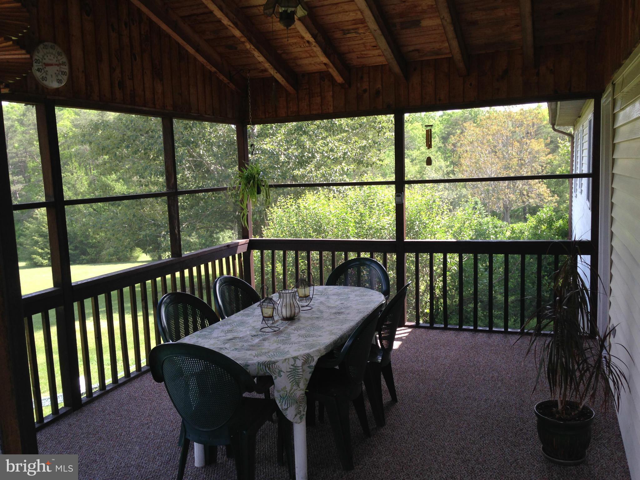 199 Hanging Tree Road Winchester, VA 22603 - Photo 9 of 26 Vaulted Ceiling