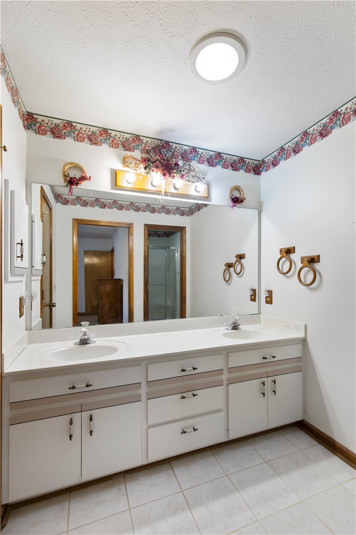 237 Deer Hollow Lane Seneca, SC 29678 - Photo 16 of 42