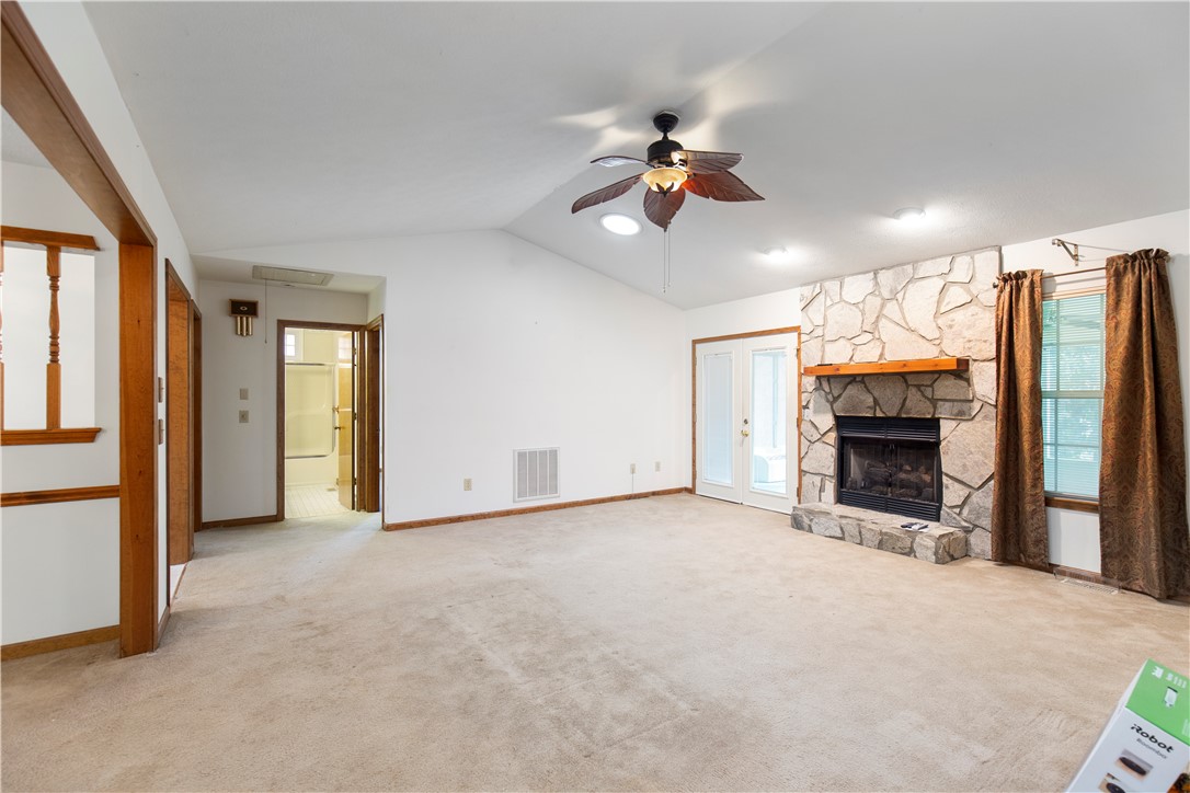 237 Deer Hollow Lane Seneca, SC 29678 - Photo 8 of 42