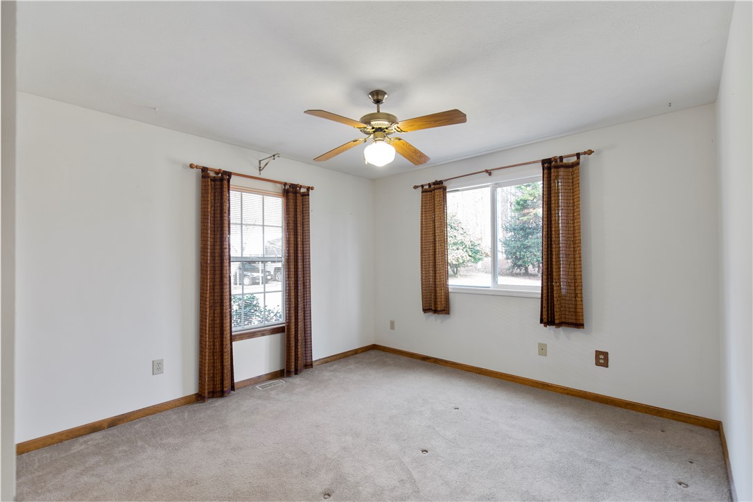 237 Deer Hollow Lane Seneca, SC 29678 - Photo 9 of 42