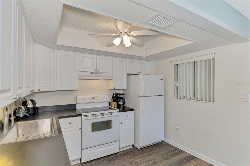 320 Base Avenue East, Unit 224 Venice, FL 34285 - Photo 19 of 30