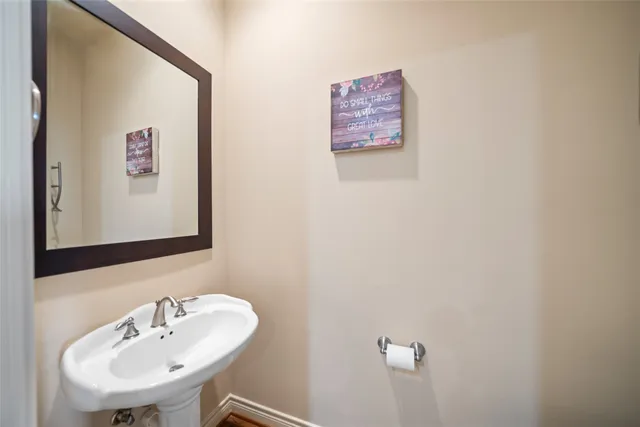 $525,000 | 1728 Dart Street, Houston, TX 77007