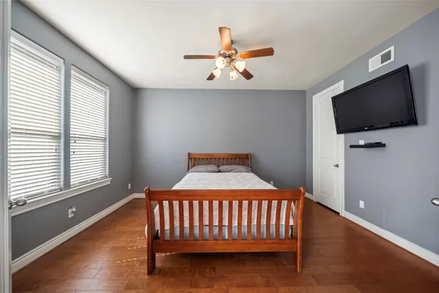 $525,000 | 1728 Dart Street, Houston, TX 77007