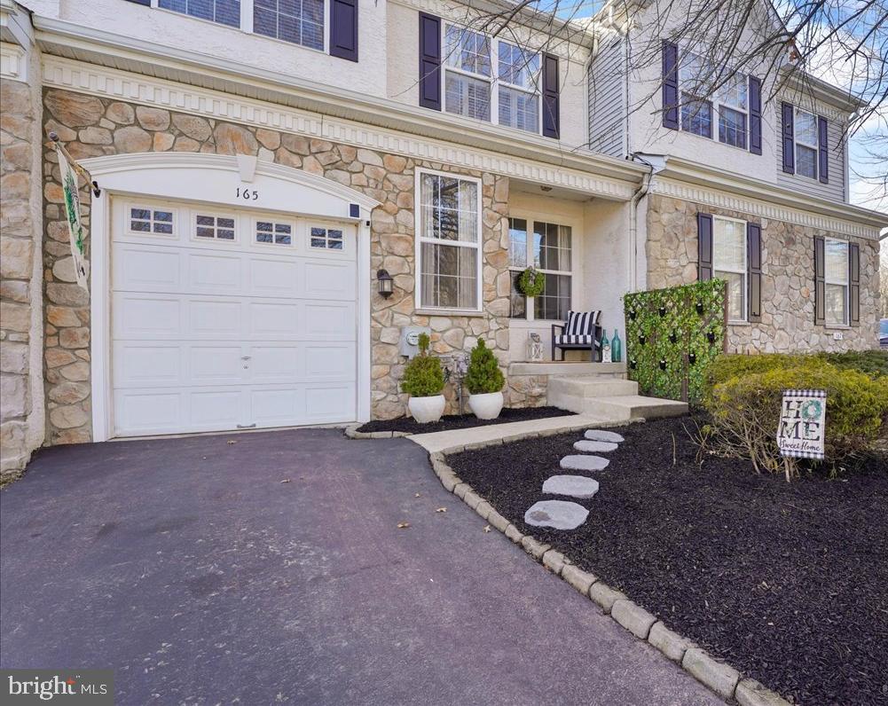 165 Portsmouth Circle, Glen Mills, PA 19342 Compass