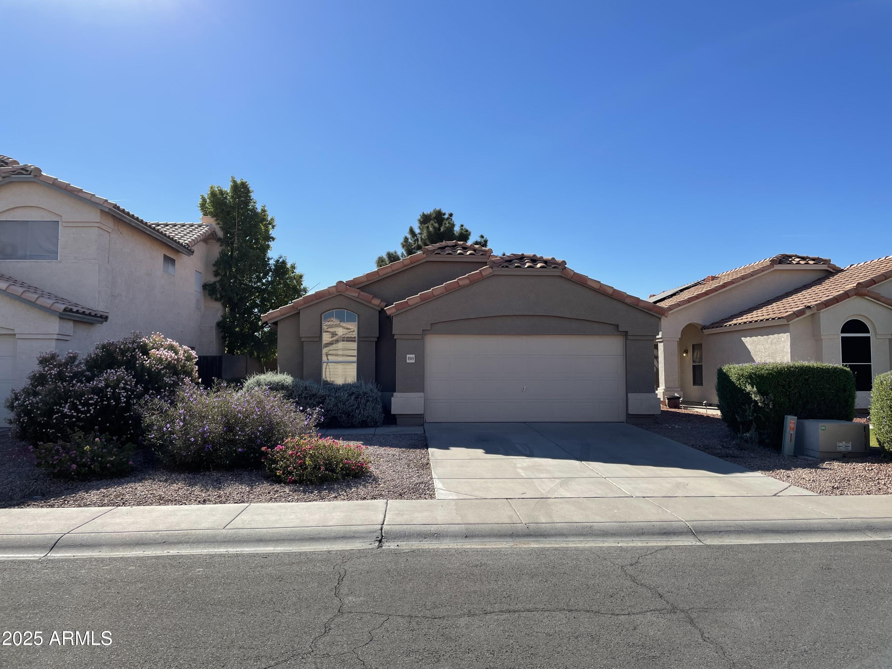 8949 West Kathleen Road Peoria, AZ 85382 - Photo 1 of 28