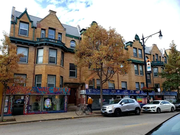 $2,900 | 3508 North Broadway, Unit 1, Chicago, IL 60657