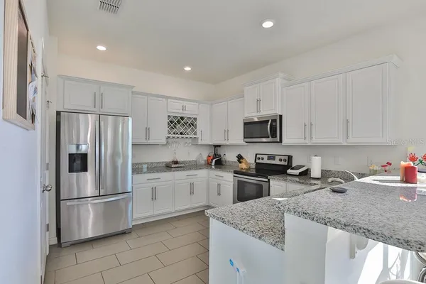 $2,195 | 10546 Medford Lakes Drive, Riverview, FL 33578