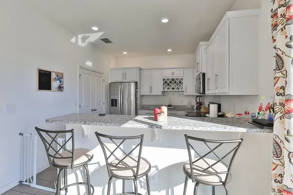 $2,195 | 10546 Medford Lakes Drive, Riverview, FL 33578