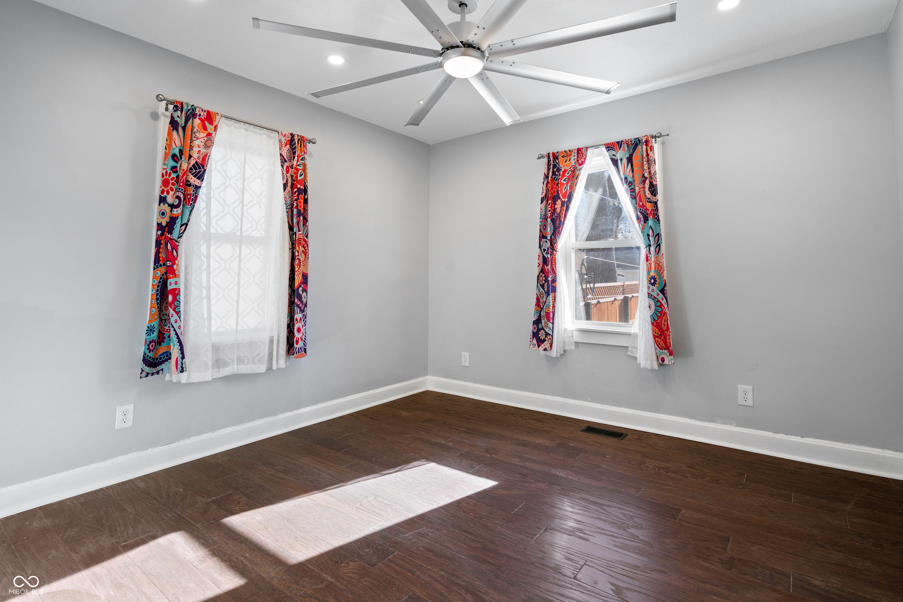 343 West 6th Street Anderson, IN 46016 - Photo 17 of 35