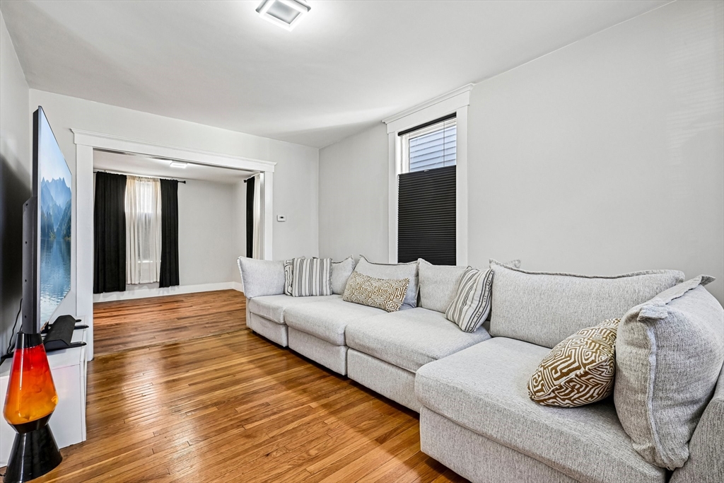 19 Sheldon Street Lowell, MA 01851 - Photo 4 of 42