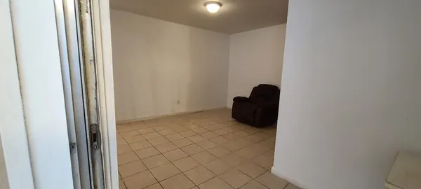 $1,550 | 6342 Gladewell Drive, Houston, TX 77072
