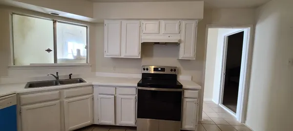 $1,550 | 6342 Gladewell Drive, Houston, TX 77072