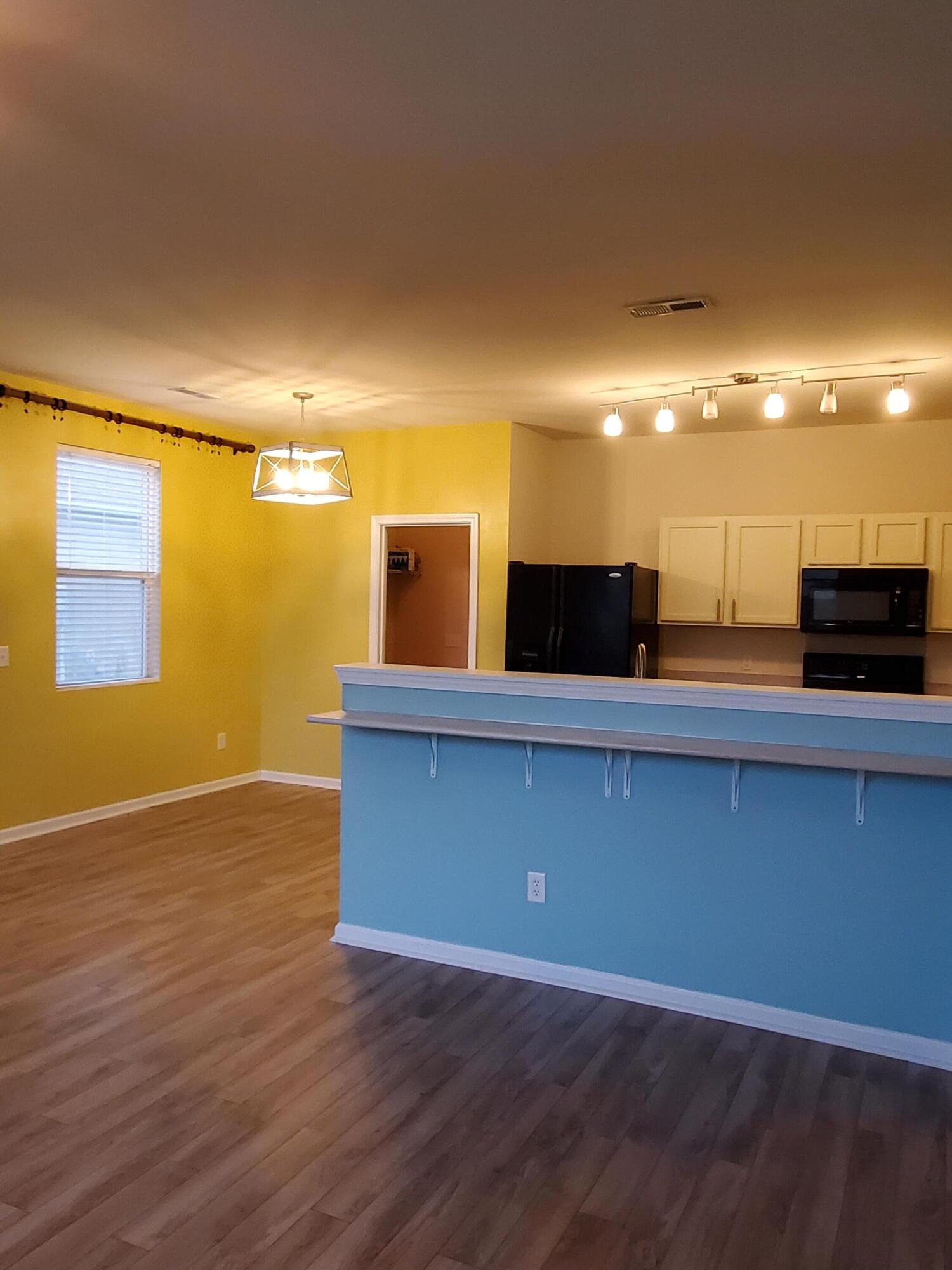 121 Decatur Drive Summerville, SC 29486 - Photo 7 of 32 Decatur 19