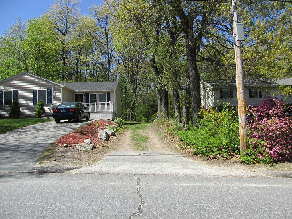 34 Barrows Road Worcester, MA 01609 - Photo 7 of 7 Gallery Image 7