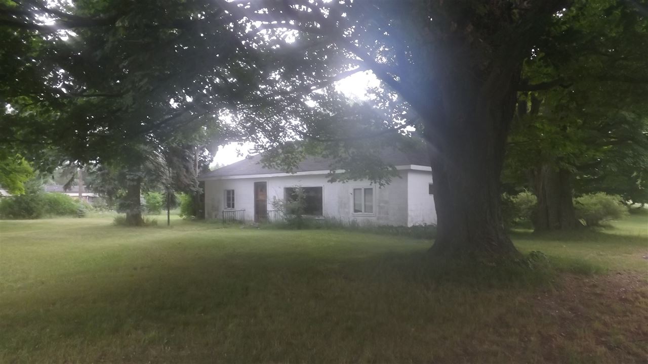 2321 Nugent Road Benzonia, MI 49616 - Photo 32 of 38 1877449-31.JPG