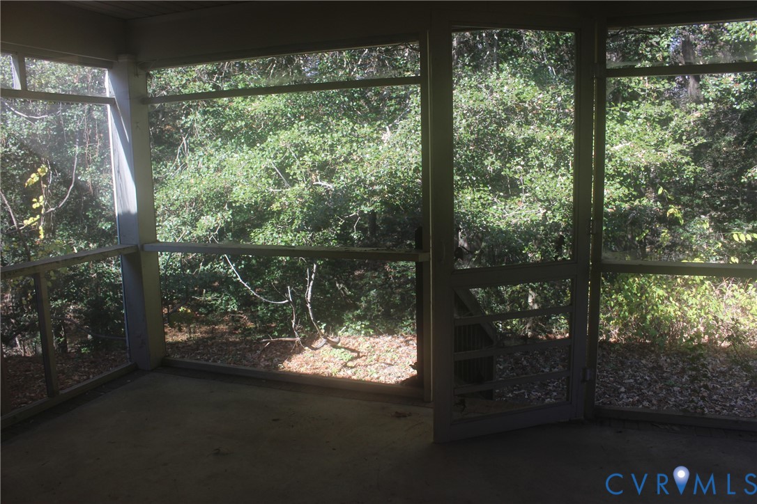 1400 Covington Road Colonial Heights, VA 23834 - Photo 8 of 9