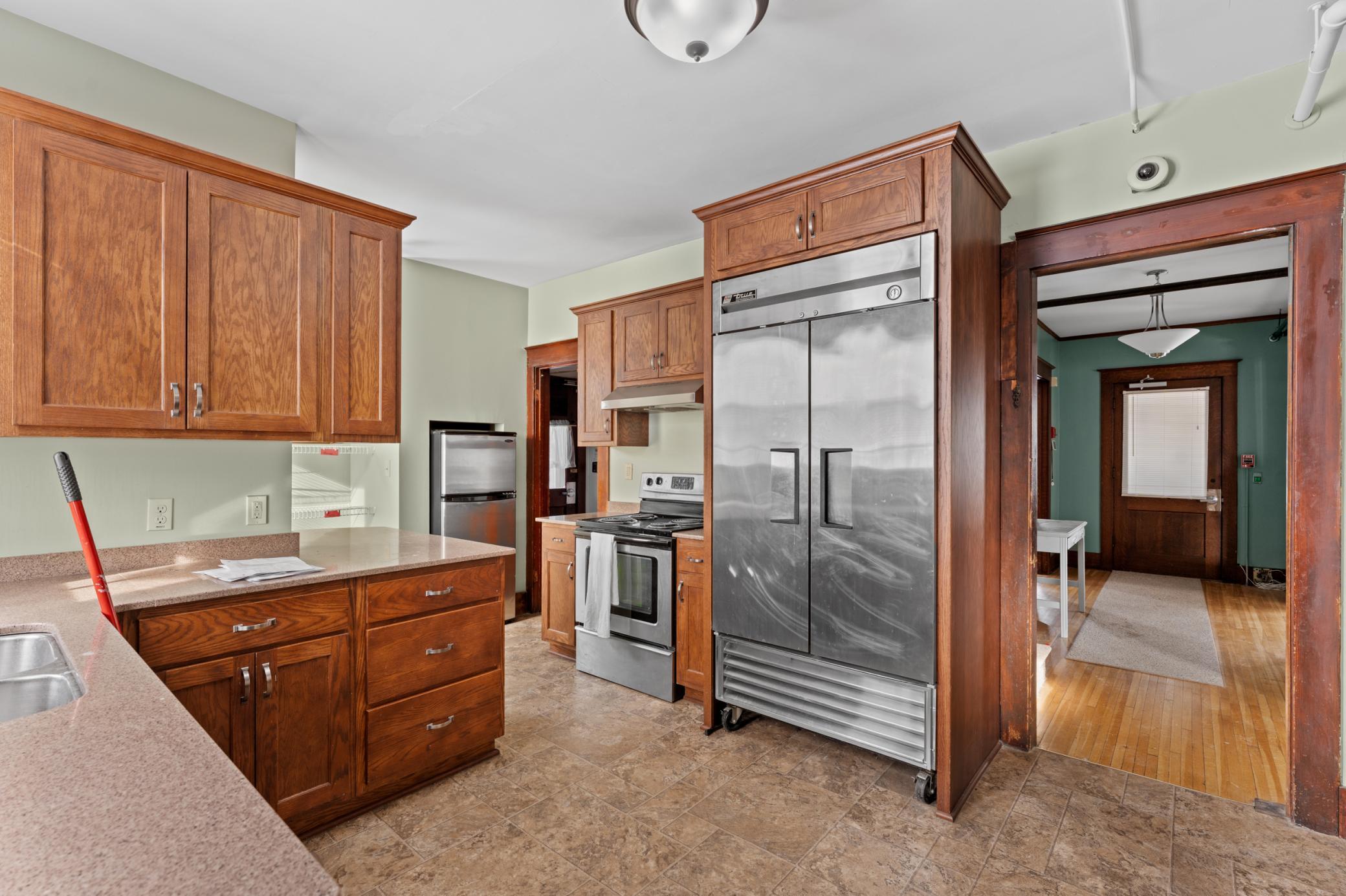 818 1st Street Southwest Rochester, MN 55902 - Photo 15 of 50