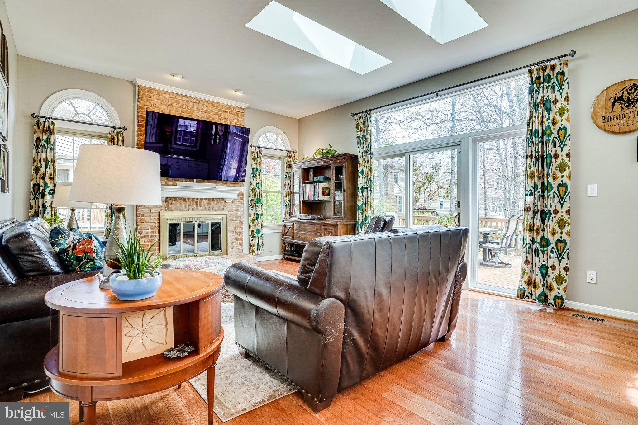 6829 Camus Place Springfield, VA 22152 - Photo 5 of 41