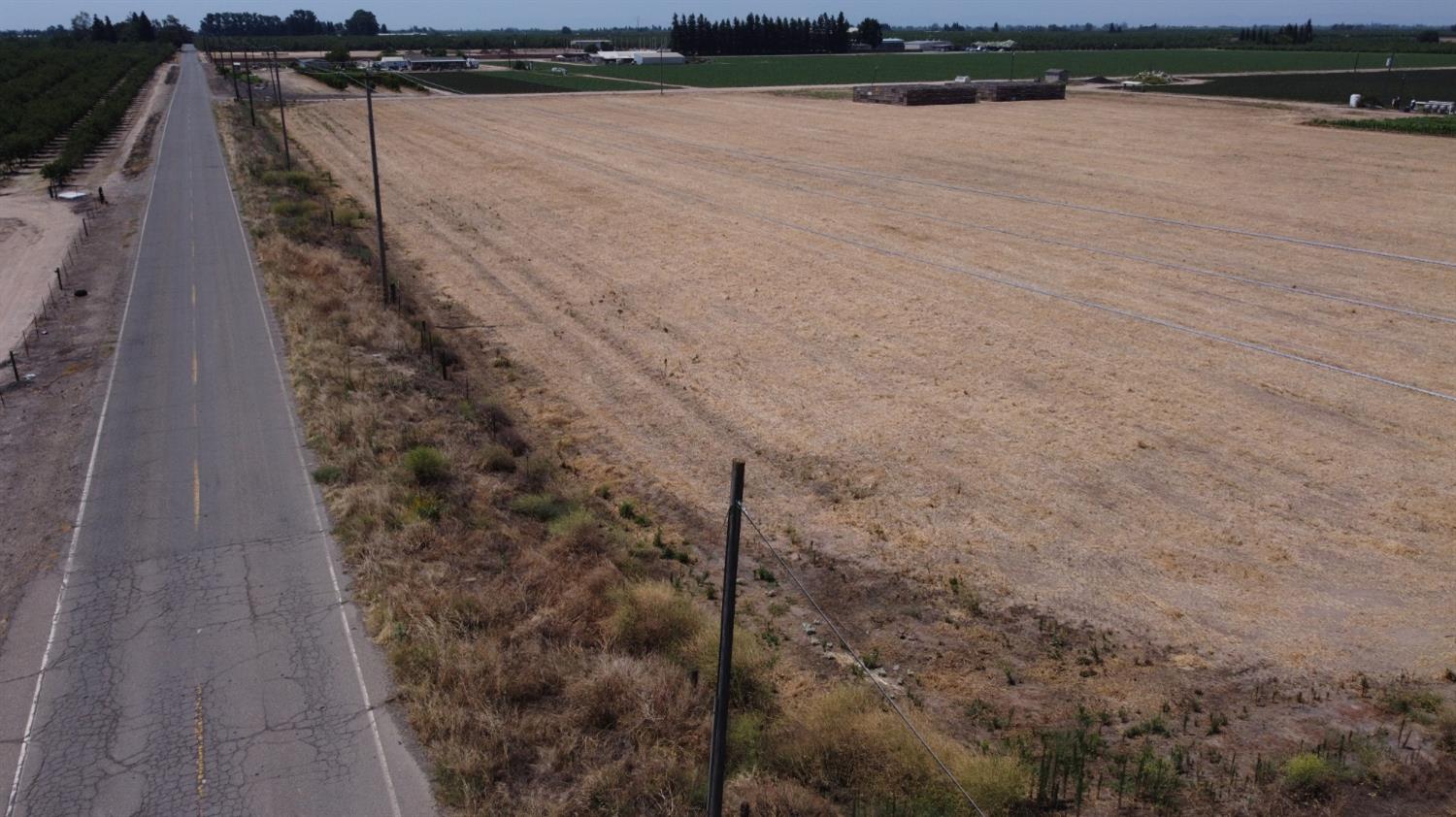 12673 Newport Road Turlock, CA 95380 - Photo 3 of 10