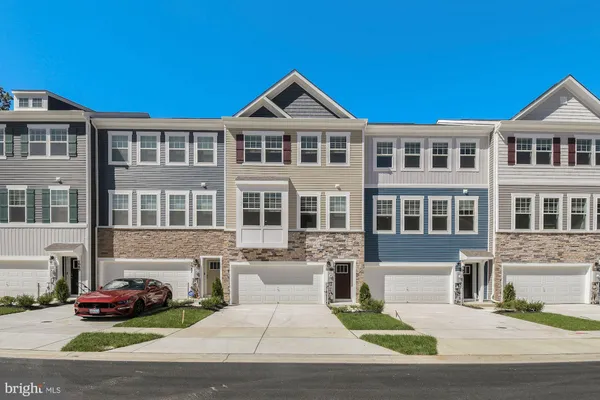 $555,000 | 7985 Patterson Way, Hanover, MD 21076