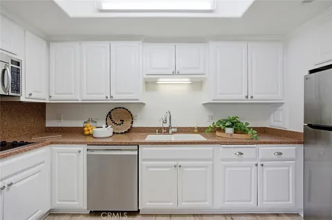 $510,000 | 1125 Northwood Road, Seal Beach, CA 90740