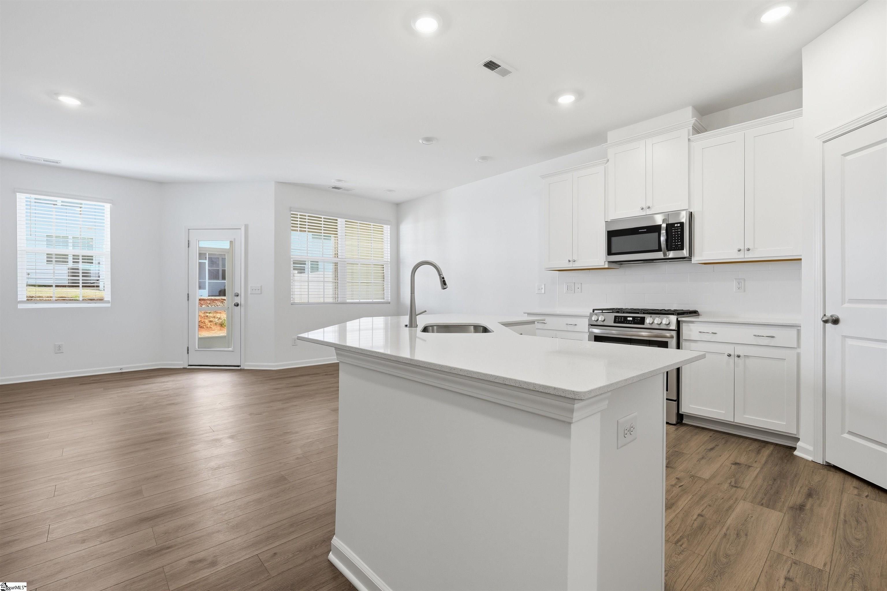 1716 Hidalgo Drive, Unit CSG 86 Boiling Springs, SC 29316 - Photo 6 of 28